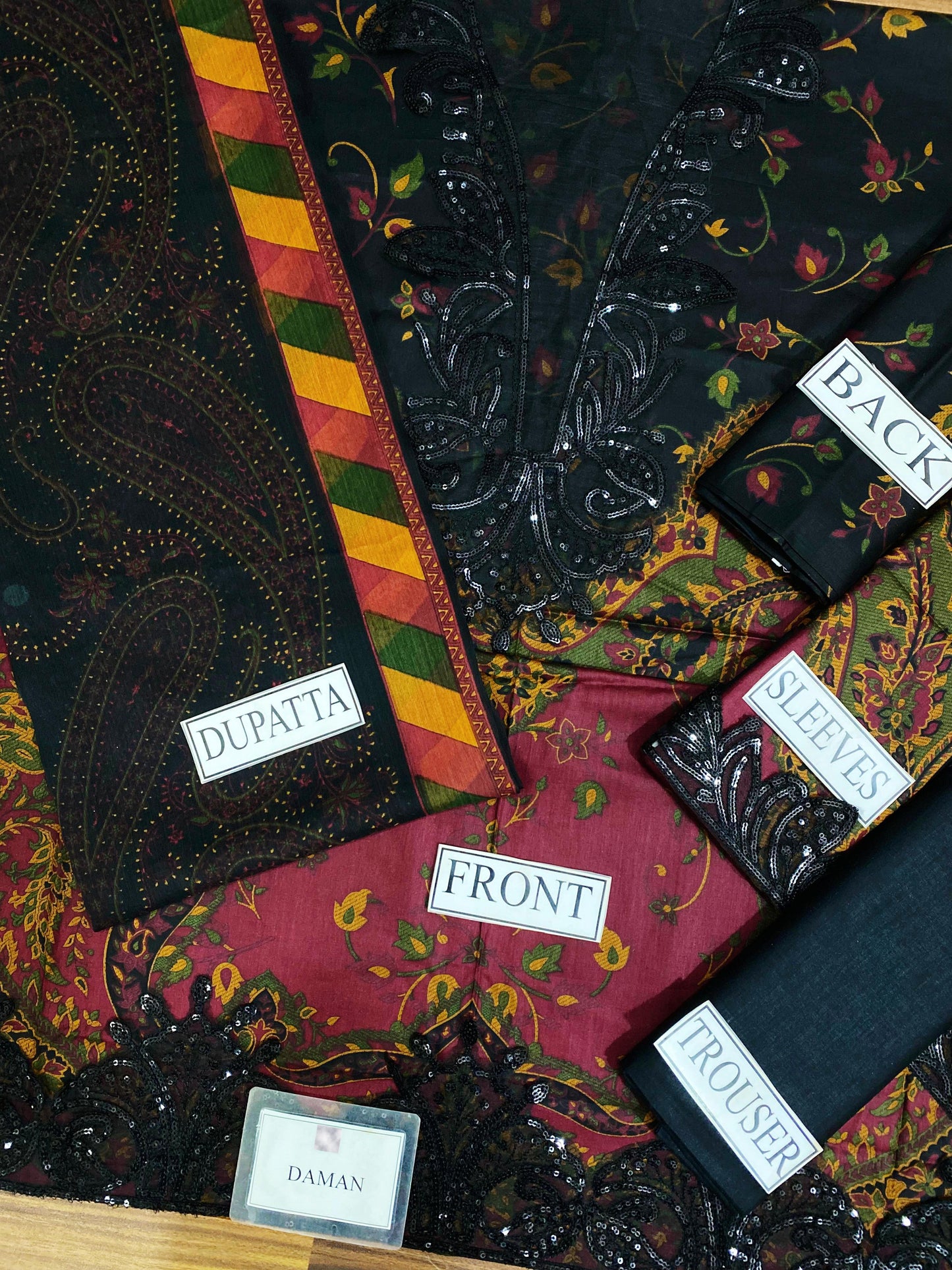 Maria B MPRINT COLLECTION
MOST HIT DESIGN