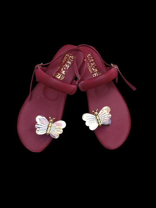 Stylish Women's Fancy Kolhapuri Chappal in Maroon Fabric
