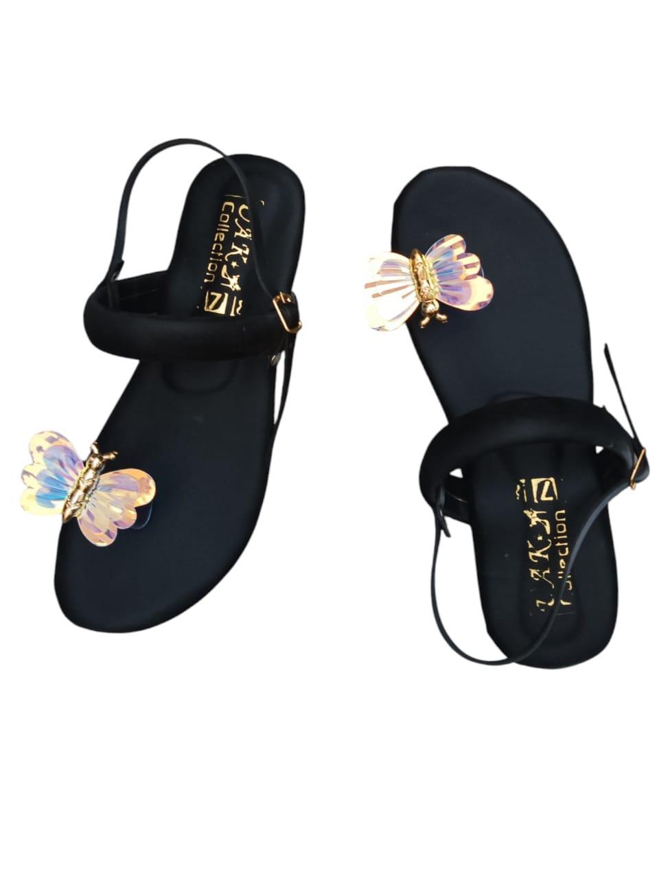 Stylish Women's Fancy Fabric Kolhapuri Chappal in Black