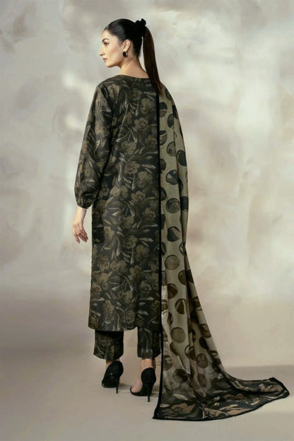 BRAND:*BAROQUE* lawn digital printed embroidered patch-work unstitced 3pc