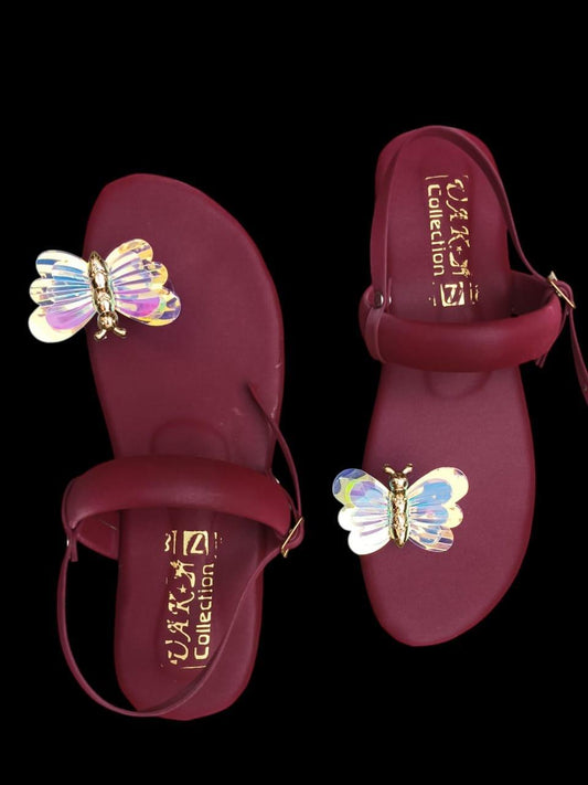 Stylish Women's Fancy Kolhapuri Chappal in Maroon Fabric